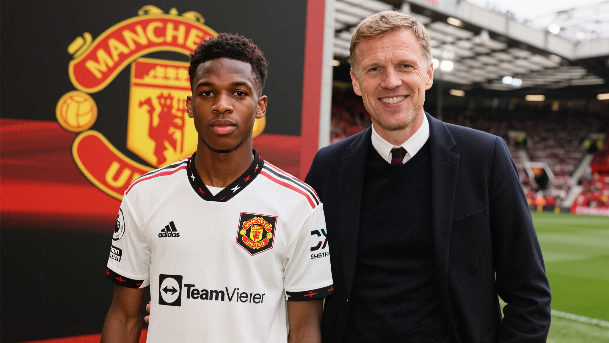 作为全球足球舞台上的巨头之一，光辉历史使得曼联无时